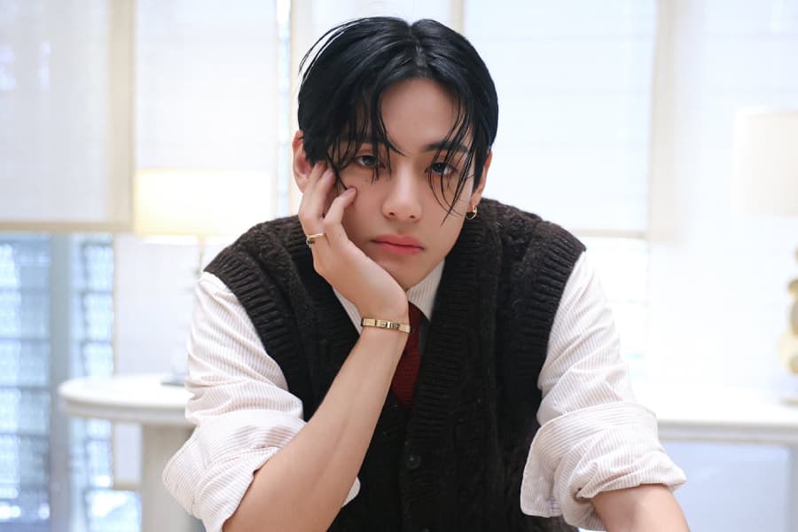 BTS's V Responde Mensagens com Min Hee Jin como Testemunha do Tribunal